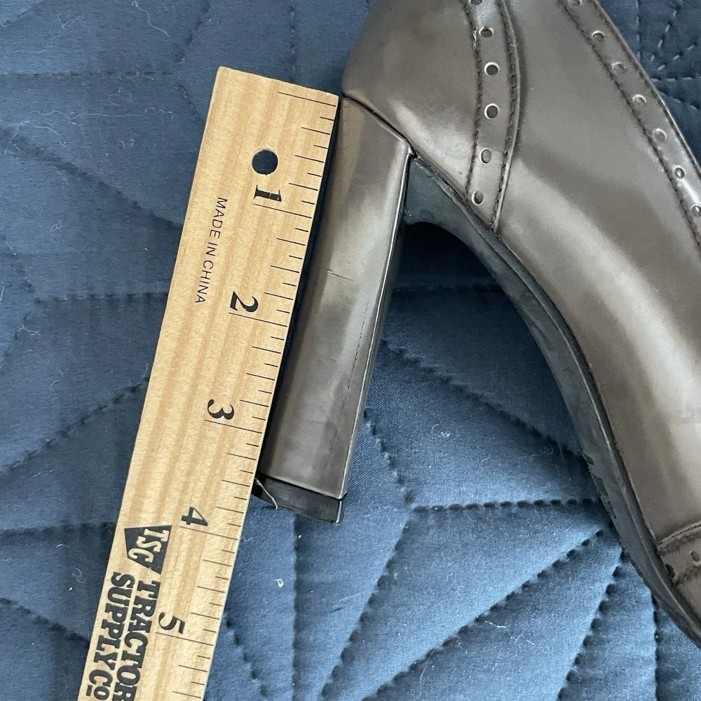 Stuart Weitzman Tailored Oxford Pumps Lace-Up Heels Size 7M Fog Brushed Calf‎